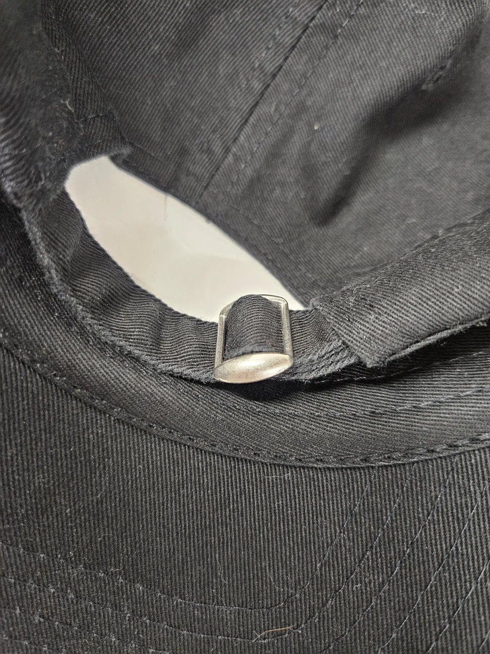 TAVI Black Embroidered Logo Adjustable Dad Cap NWT